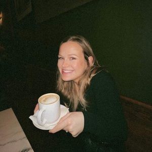 Meet your Posher, Jade